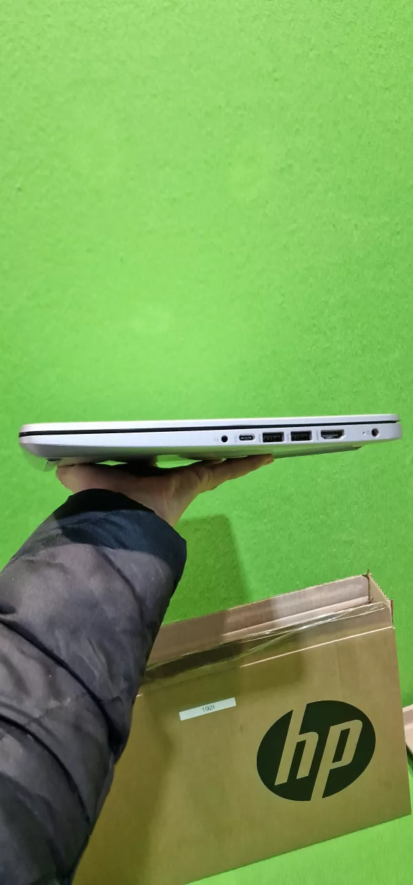 Ordenador Portátil HP de 14" 16 GB RAM - Imagen 3