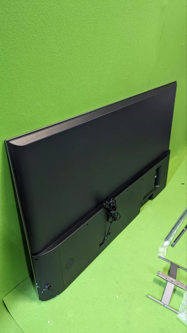 Haier HQLED 4K UHD 65" Smart TV - Imagen 3