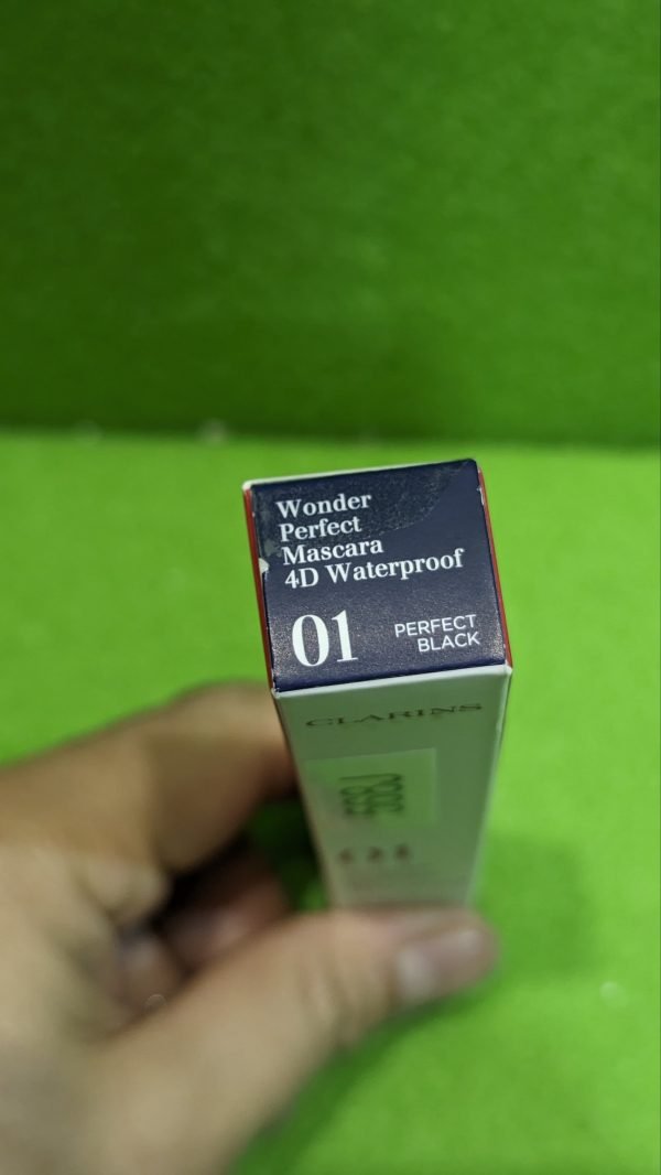 Clarins Wonder Perfect Mascara 4d Waterproof 01 Perfect Black 8ml - Imagen 3