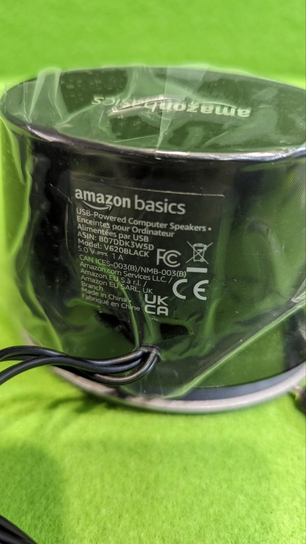 Amazon Basics - Altavoces para ordenador alimentados por USB con sonido dinámico, Paquete de 2, Negro - Imagen 6