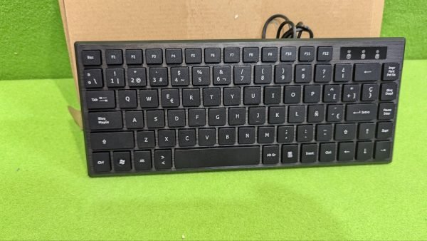 Mini Teclado KB302 Ultraplano - Imagen 2