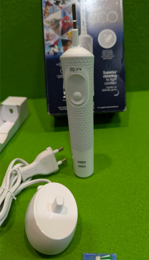Oral-B Cepillo de dientes eléctrico  Disney +3 años - Imagen 5