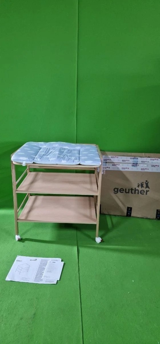 Geuther 4844 - Mueble cambiador más Cambiador Jané