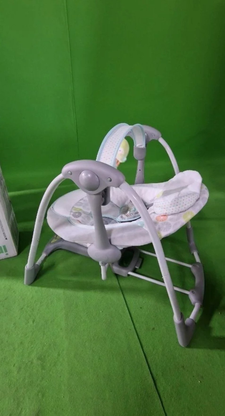 Ingenuity, Columpio Compacto Plegable Hugs & Hoots - Imagen 5
