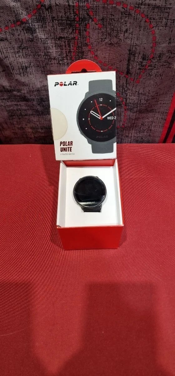 Polar Unite - Fitness Smartwatch Resistente al Agua con GPS - Imagen 2