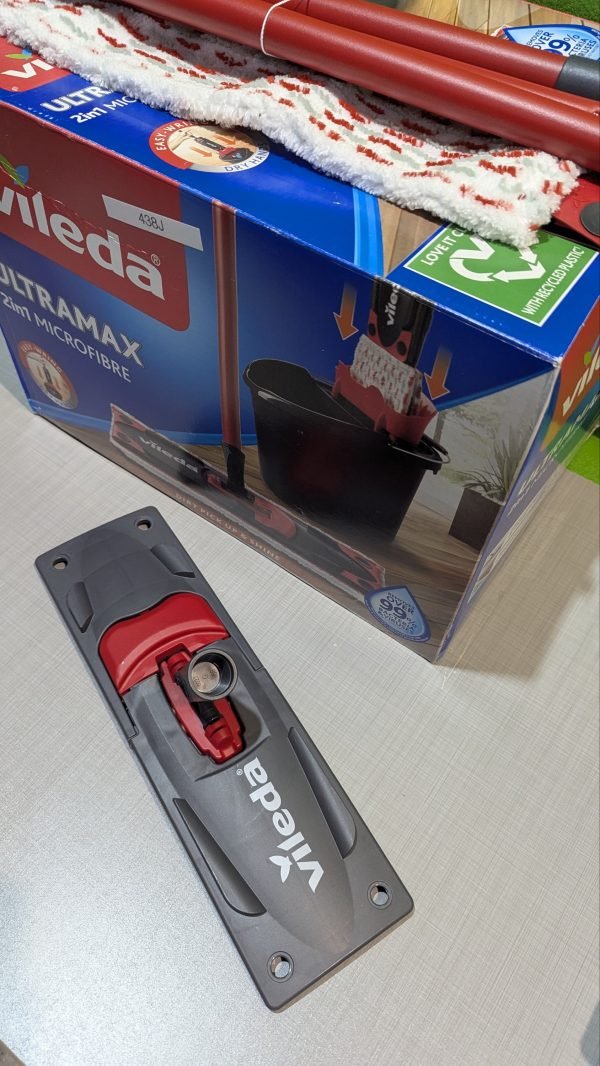 Vileda Ultramax  Mopa de microfibras para Fregar y Cubo con escurridor - Imagen 8