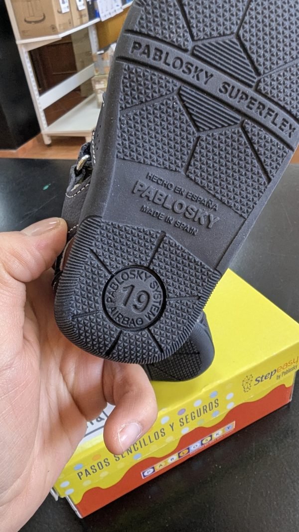 Sandalias de piel para niño de Pablosky talla 19 - Imagen 6