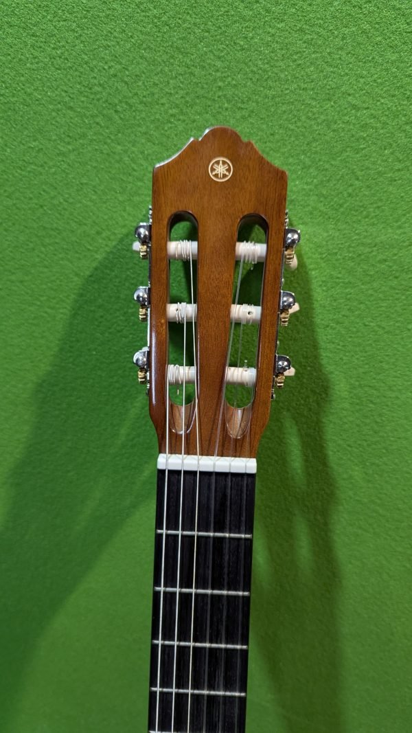 Yamaha C40 II Guitarra Clásica - Imagen 9
