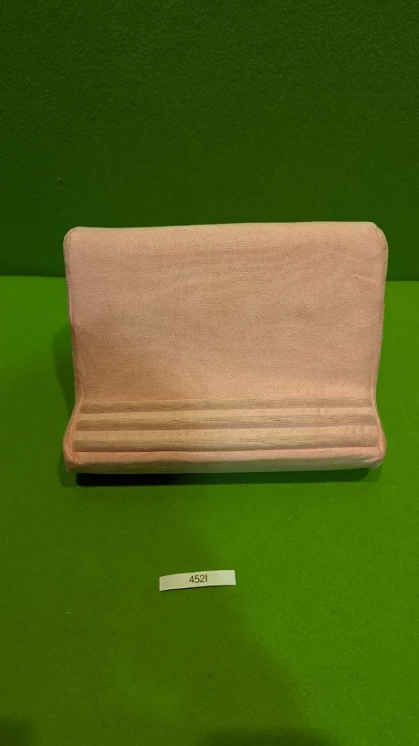 Almohada suave para tableta con bolsillo - Imagen 2