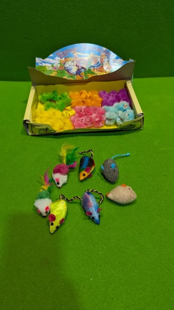Pollitos de colores y ratoncitos