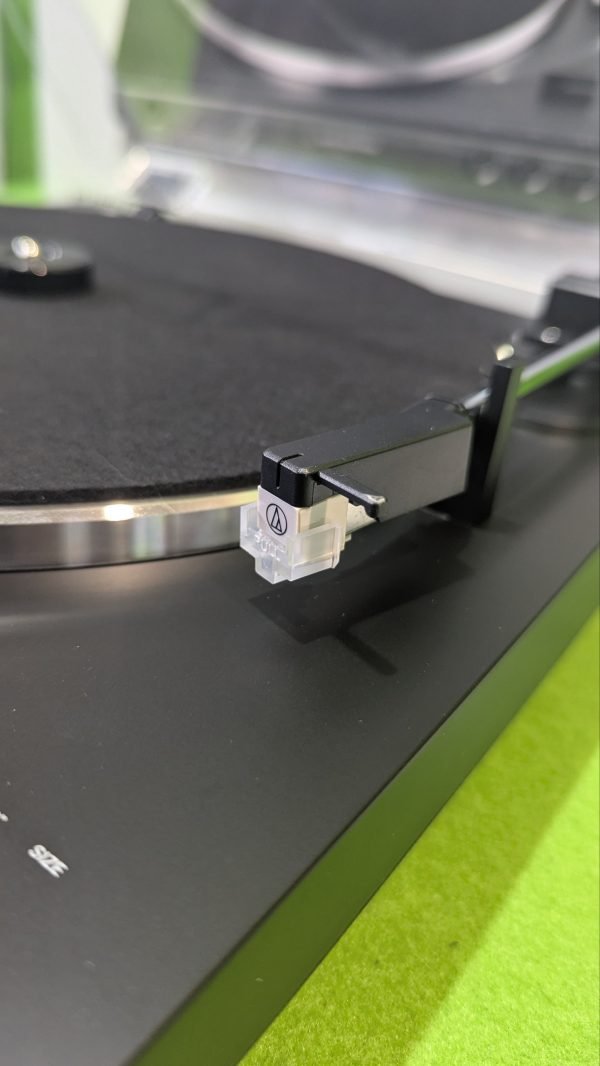 Audio-Technica LP60X Giradiscos Automático - Imagen 5