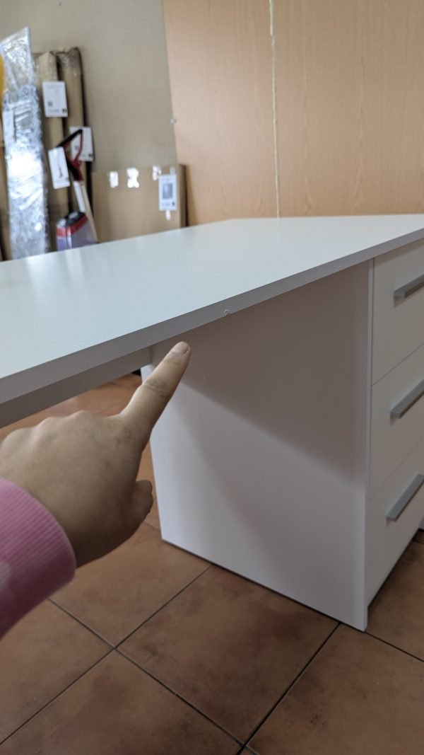 Escritorio moderno para oficina en casa con 3 cajones - Imagen 10