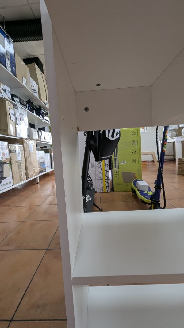 Escritorio con estante para el trabajo - Imagen 4