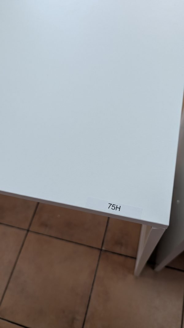 Escritorio con estante para el trabajo - Imagen 10