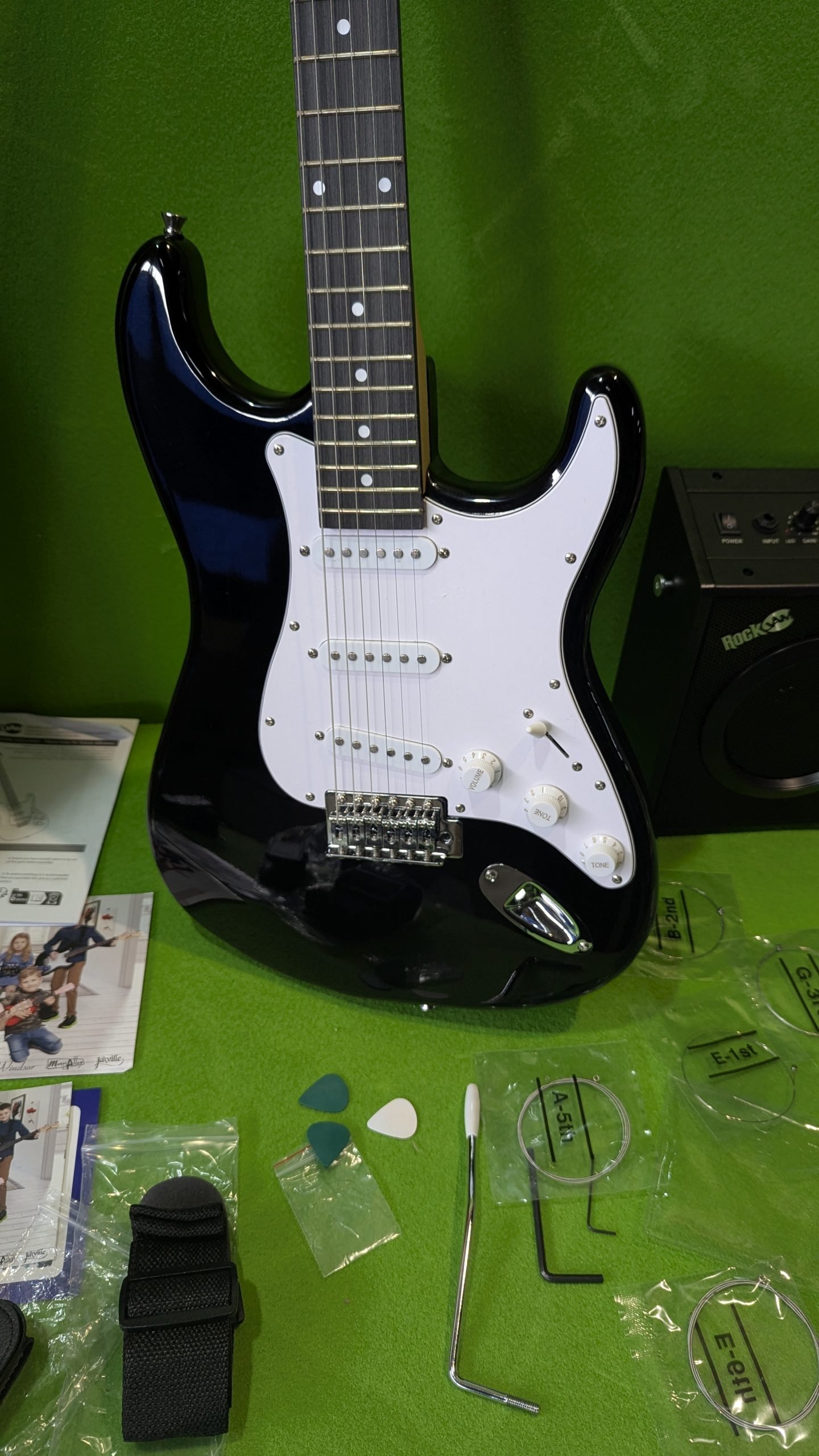 RockJam guitarra eléctrica de tamaño completo con amplificador - Imagen 4