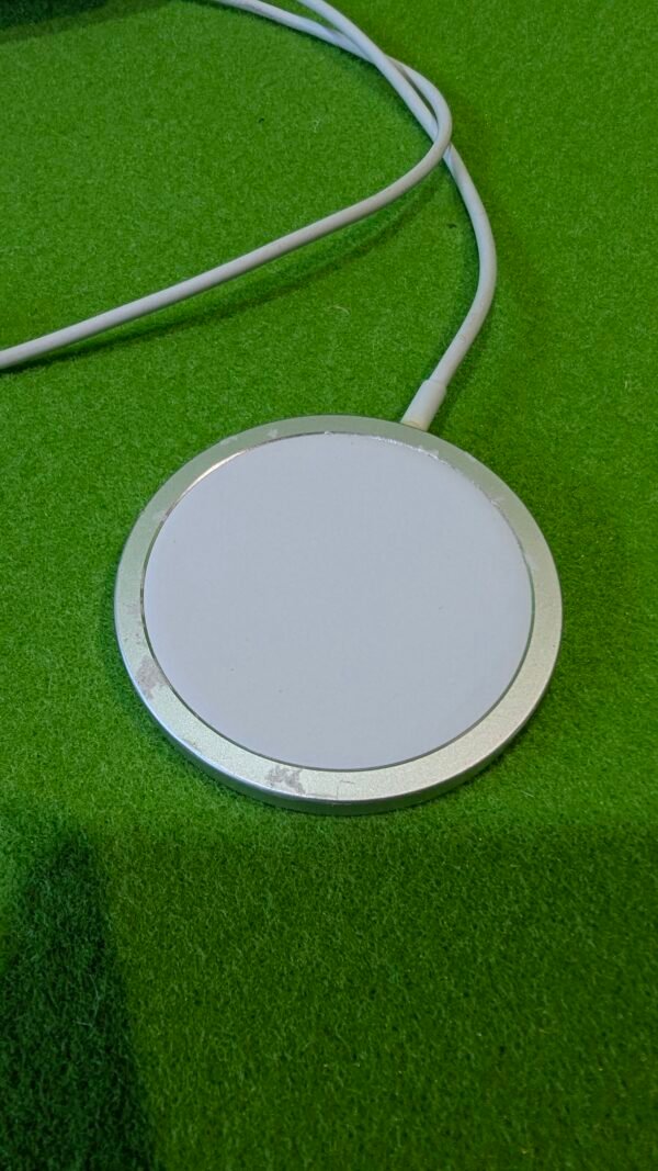 Apple Cargador MagSafe inalambrico para iPhone 12 - Imagen 7