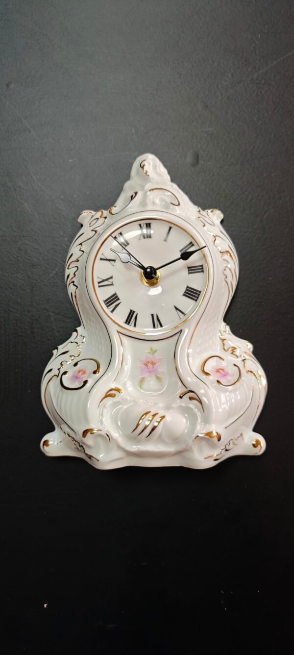 Reloj de mesa o colgado de ceramica