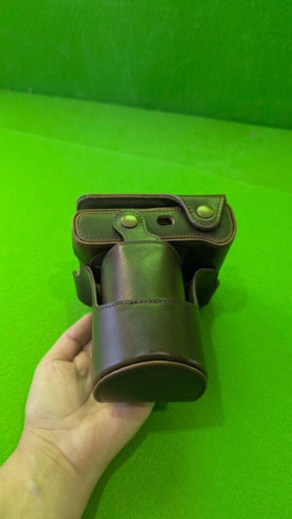 MegaGear "Ever Ready" Funda protectora de cuero para cámara