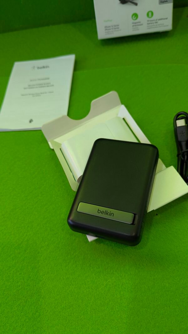 Belkin Cargador portátil banco de energía inalámbrico de 5000 mAh, cargador MagSafe de 7.5 W - Imagen 3