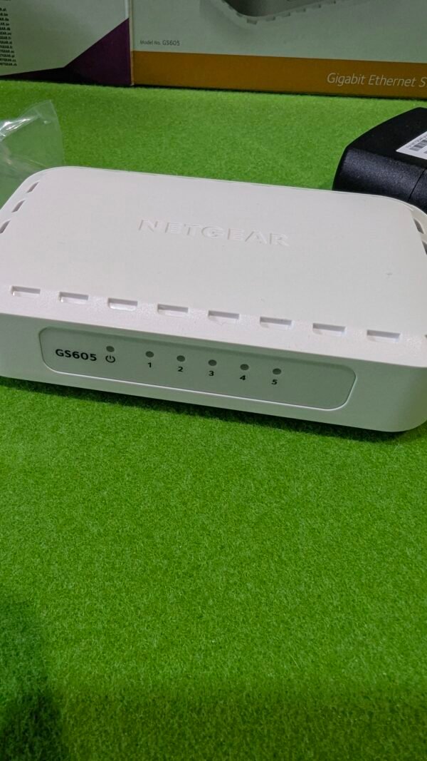 NETGEAR Switch Gigabit de 5 Puertos GS605-400PES - Imagen 6