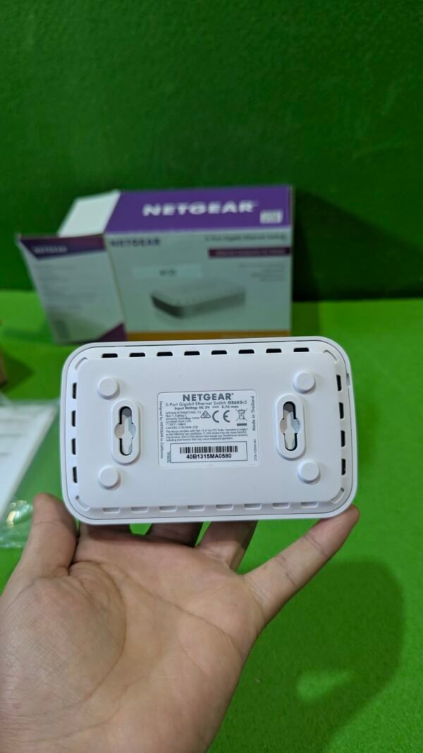 NETGEAR Switch Gigabit de 5 Puertos GS605-400PES - Imagen 4