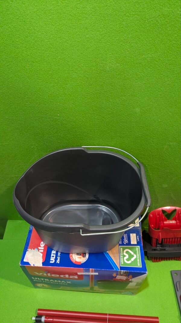 Vileda Ultramax  Mopa de microfibras para Fregar y Cubo con escurridor - Imagen 4