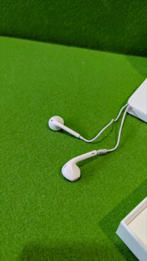 Apple EarPods con Conector Lightning ​​​​​​​ - Imagen 4