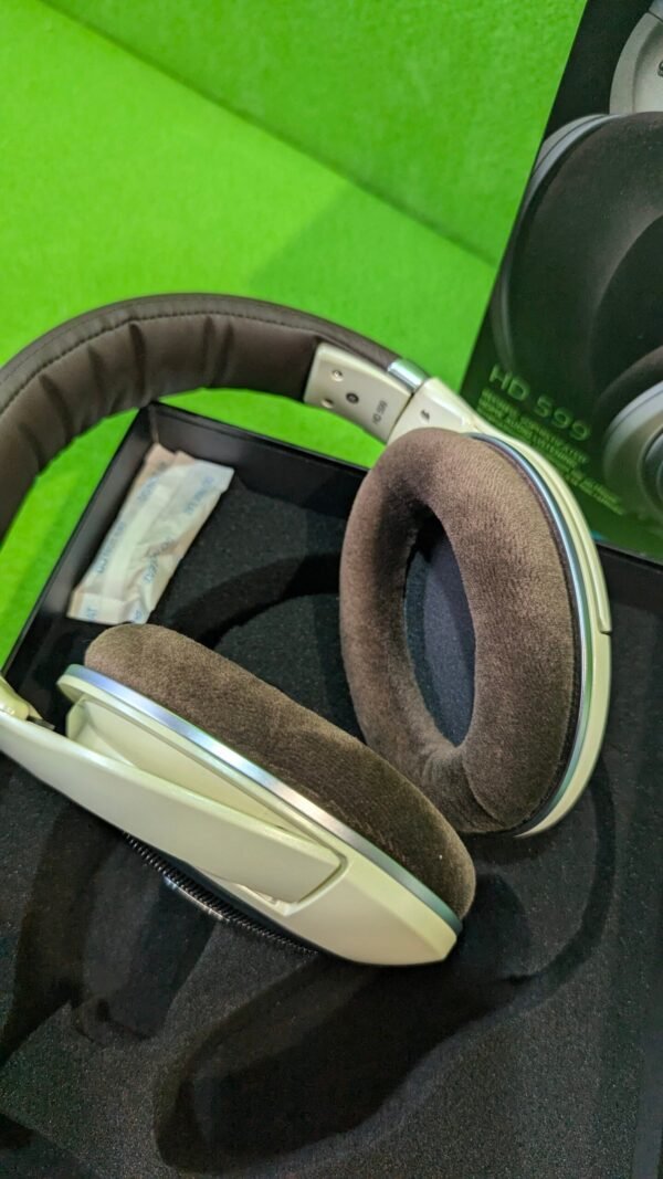 Sennheiser HD 599 Auriculares HiFi Blanco/Marrón - Imagen 6