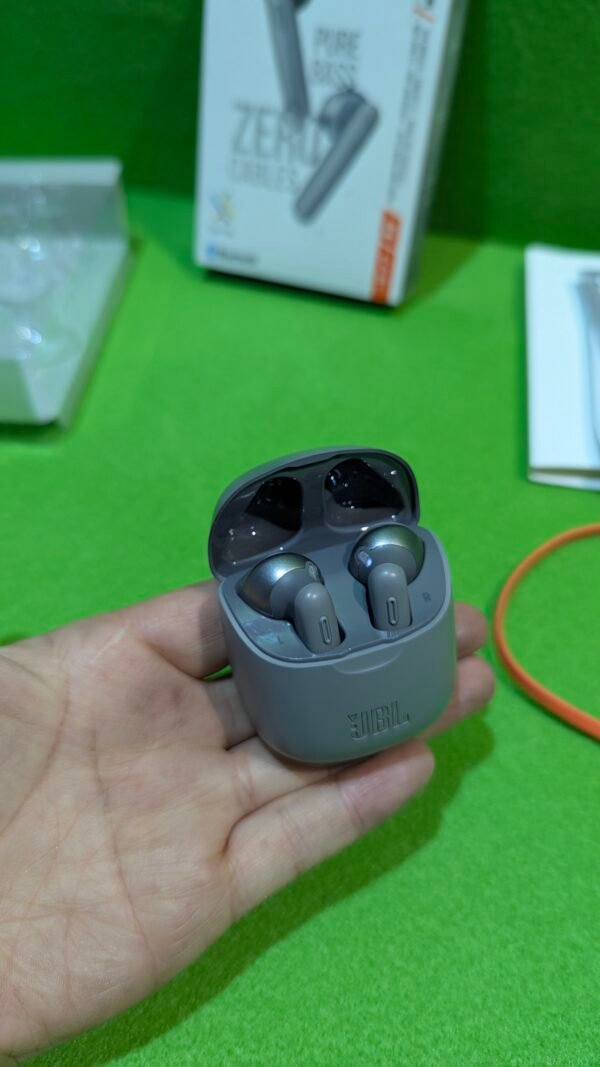 JBL Tune 225 TWS Auriculares intraaurales True Wireless con Bluetooth - Imagen 4