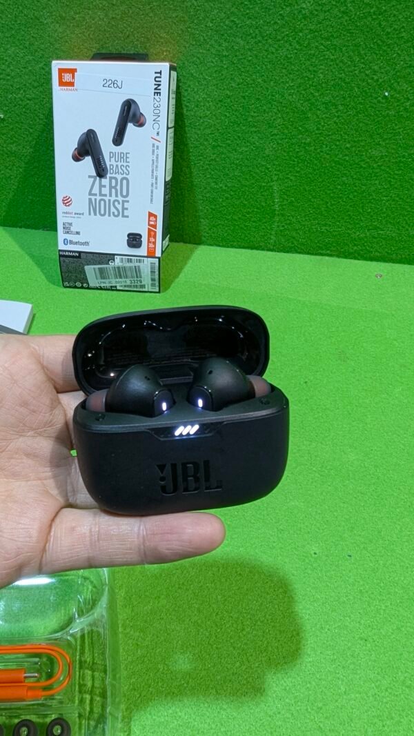 JBL Tune 230 NC TWS Auriculares inalámbricos - Imagen 11