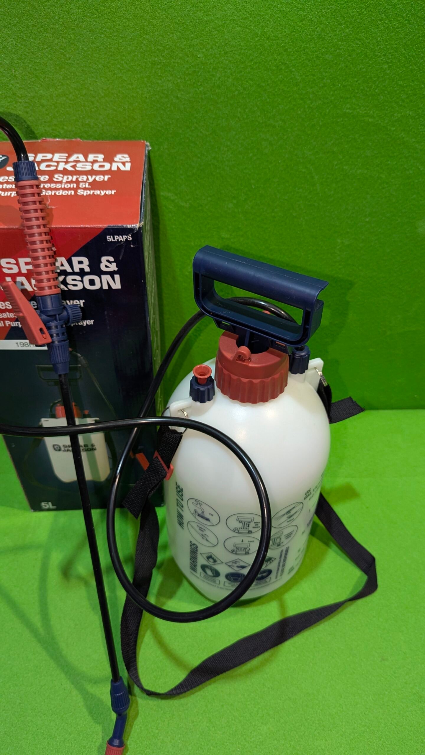 Pulverizador a presión con bomba de 5 litros - Imagen 3