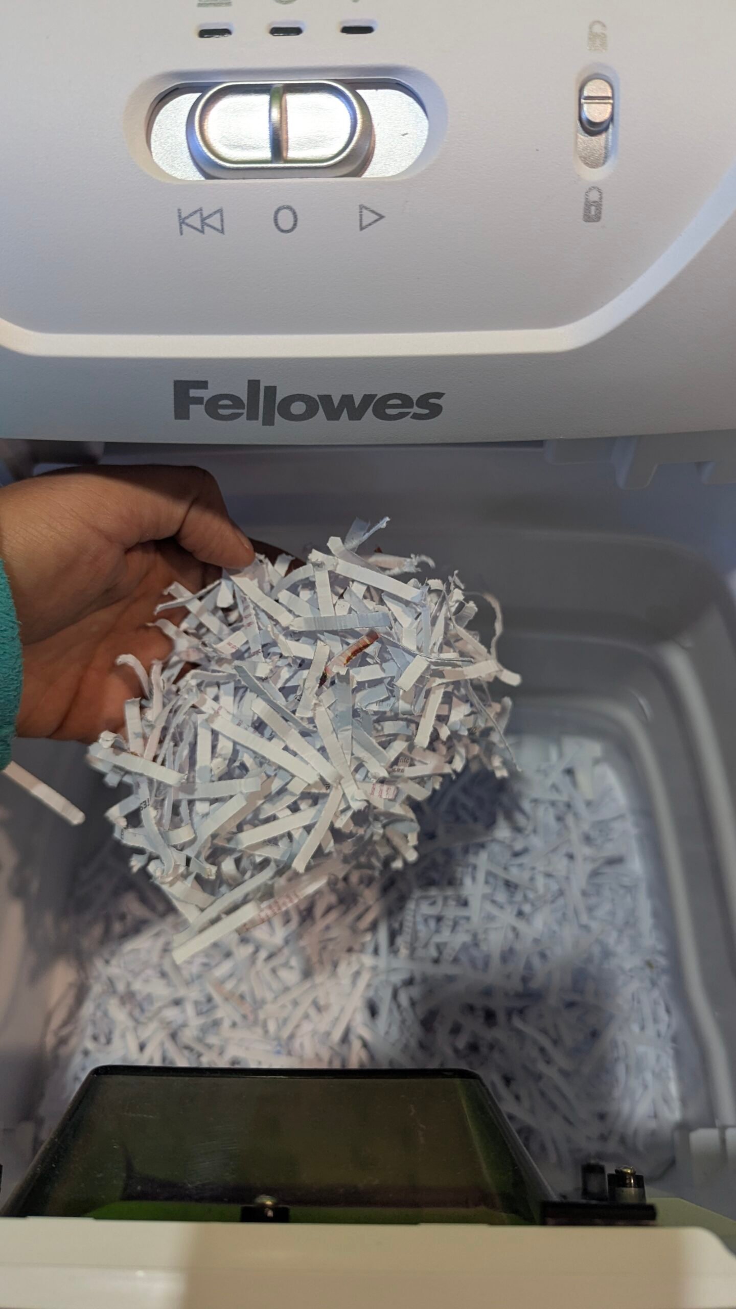 Fellowes FS-12C Trituradora de Papel hasta 12 Hojas - Imagen 4