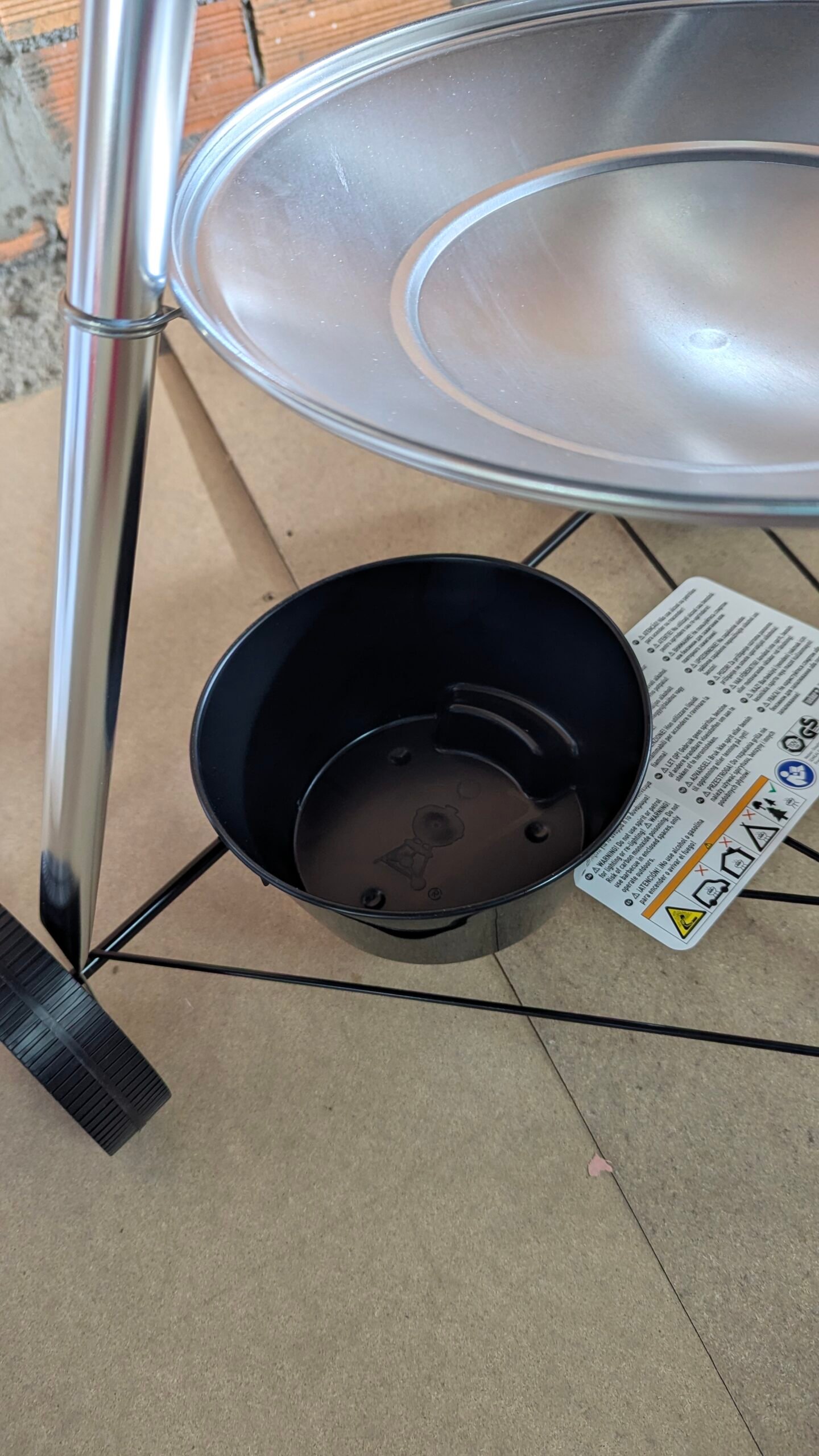 Weber Compact Kettle Barbacoa de carbón, superficie de la parrilla de Ø 57 cm - Imagen 5