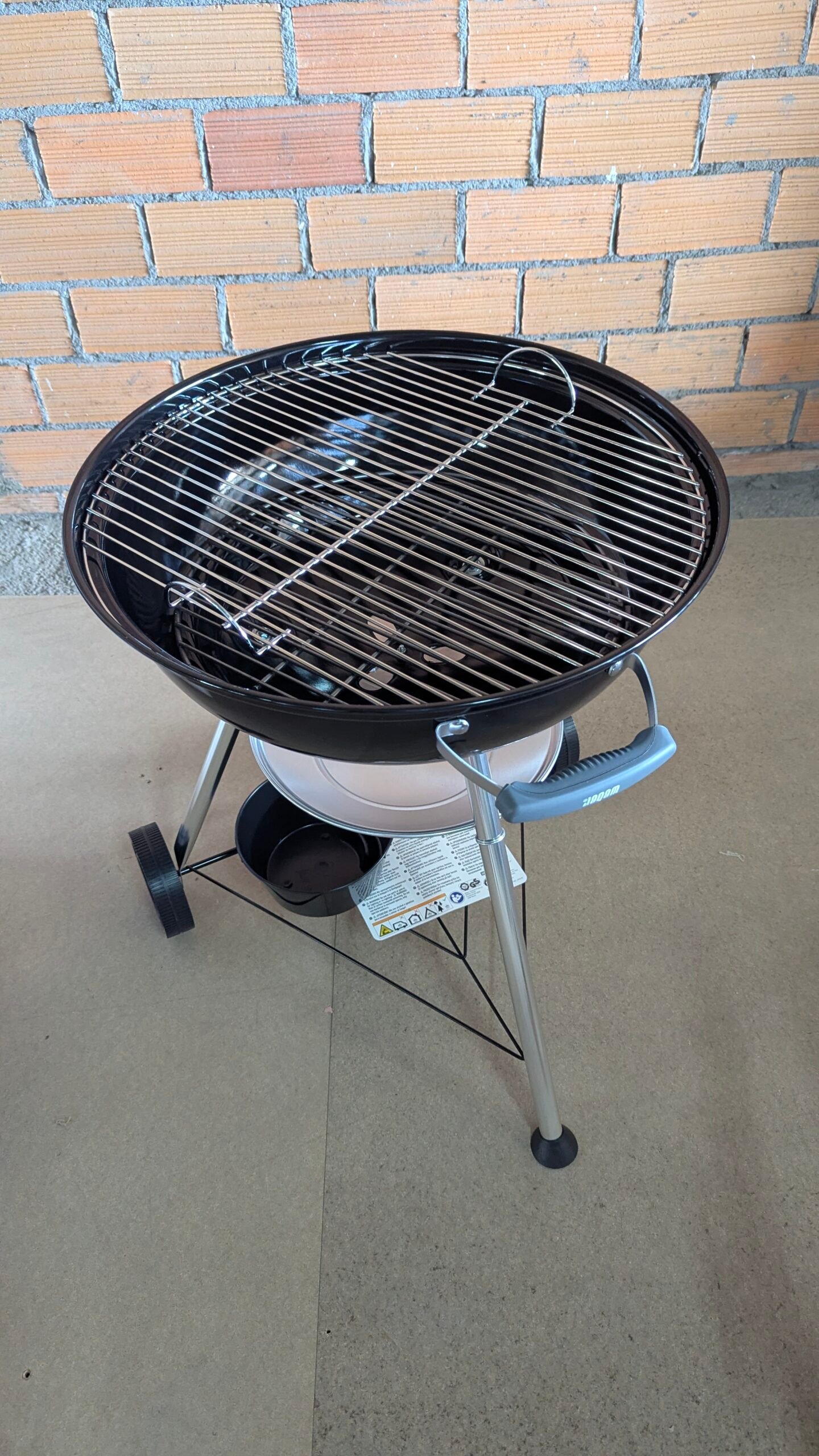 Weber Compact Kettle Barbacoa de carbón, superficie de la parrilla de Ø 57 cm - Imagen 4