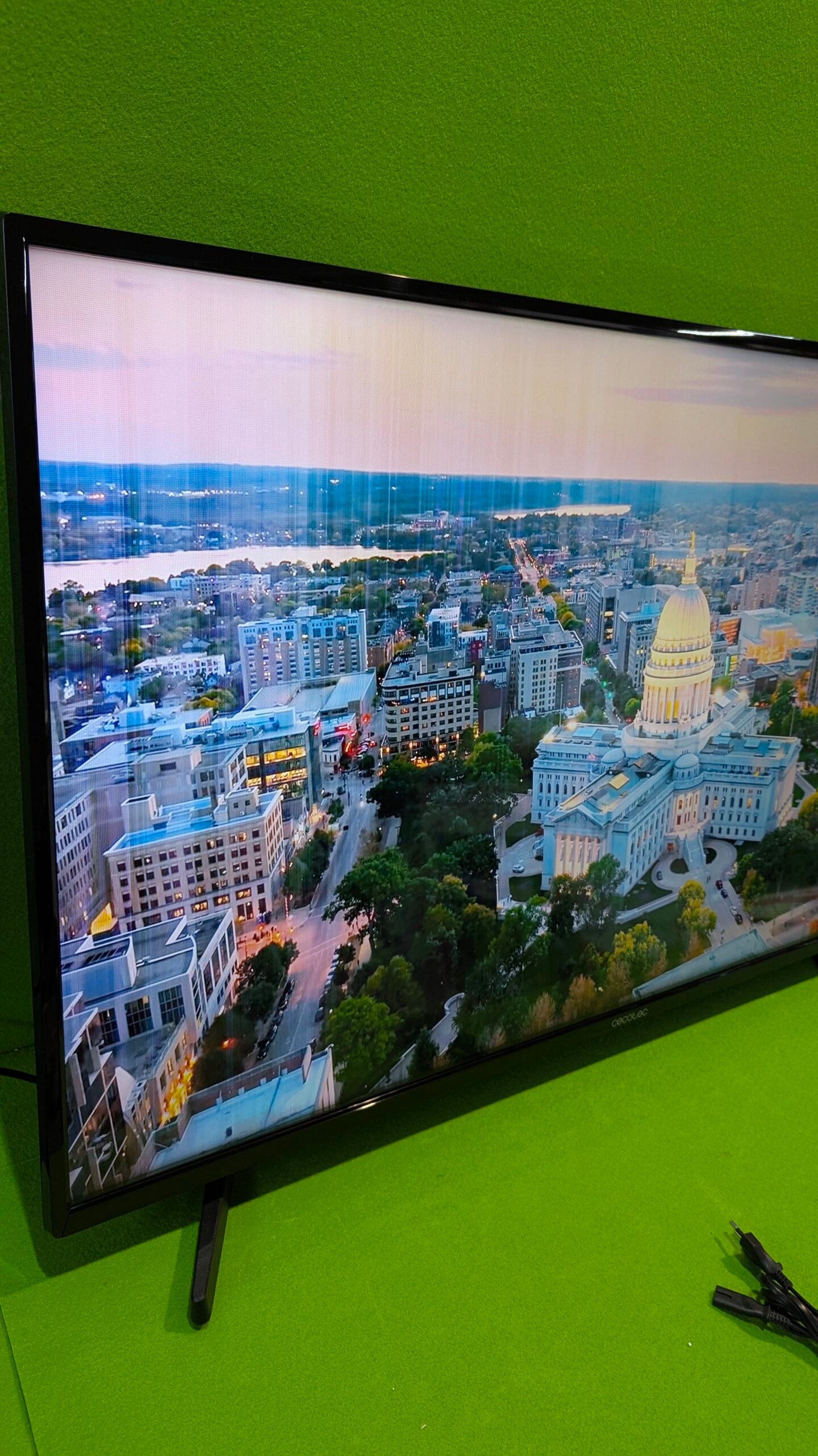 Cecotec Televisor LED 50" Smart TV A Series ALU00050 CON DEFECTO - Imagen 3