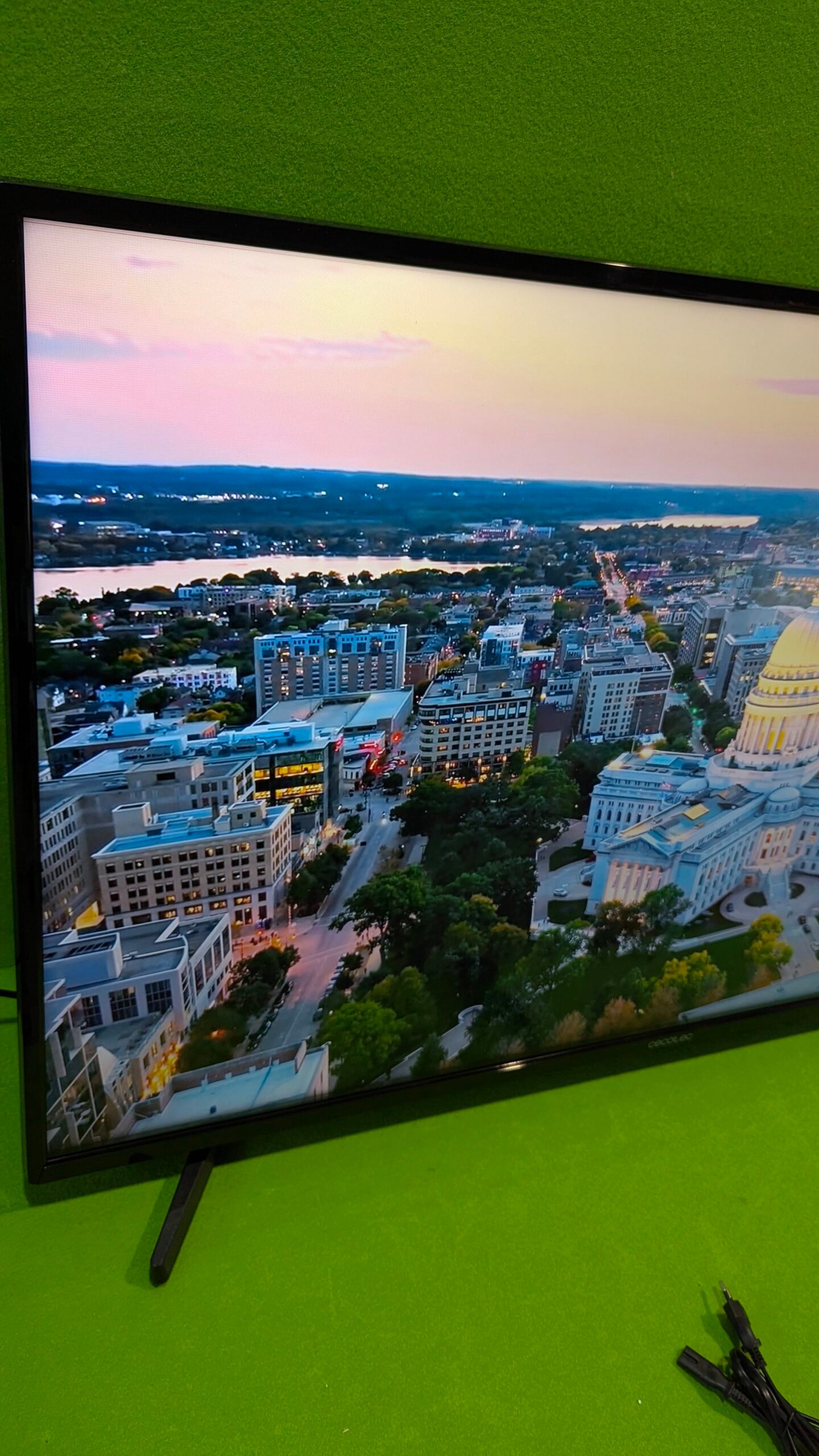 Cecotec Televisor LED 50" Smart TV A Series ALU00050 CON DEFECTO - Imagen 5