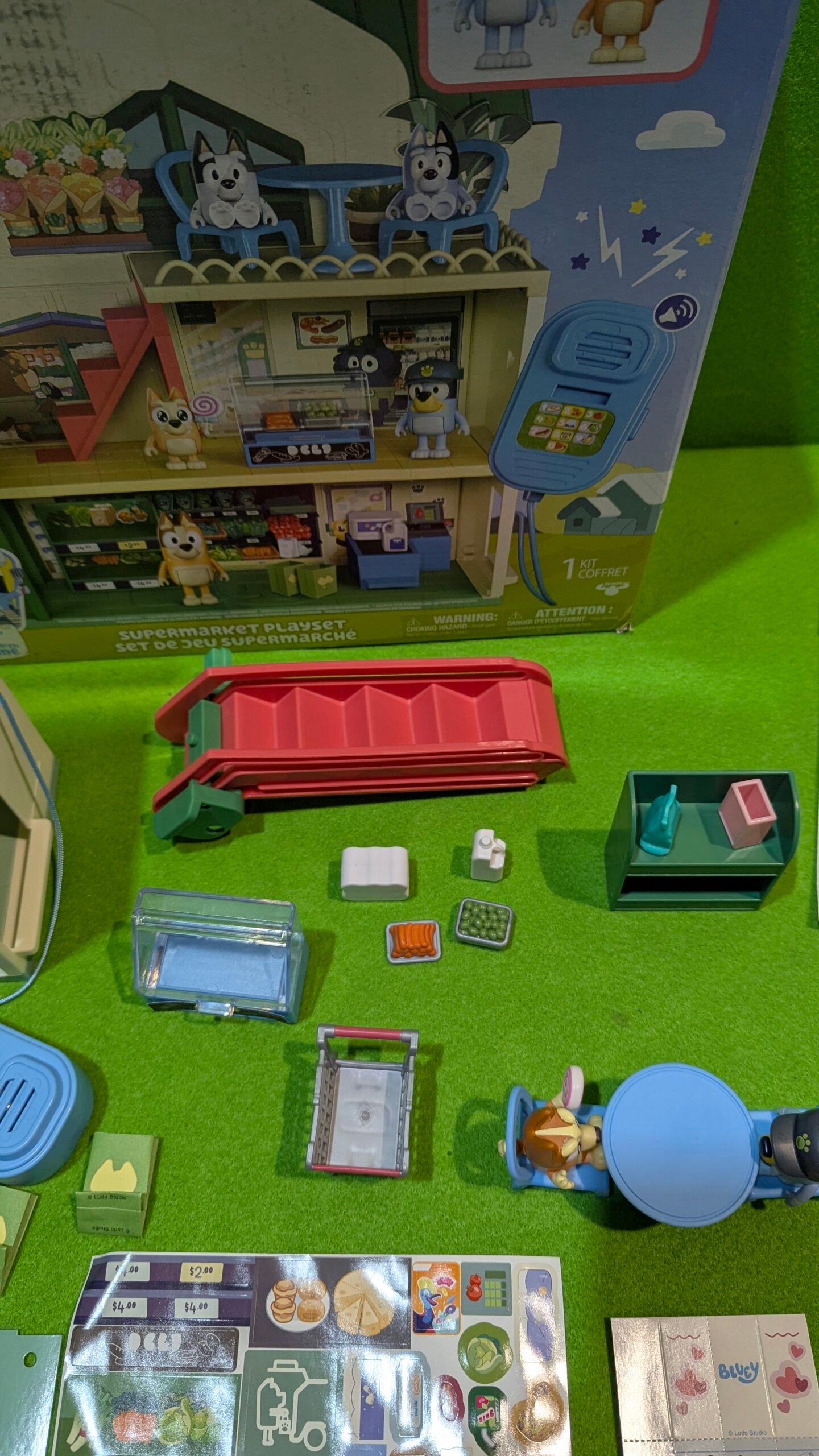 Set de Juego Supermercado de Bluey, 3 Pisos con Figuras exclusivas de Bluey y Bingo - Imagen 5