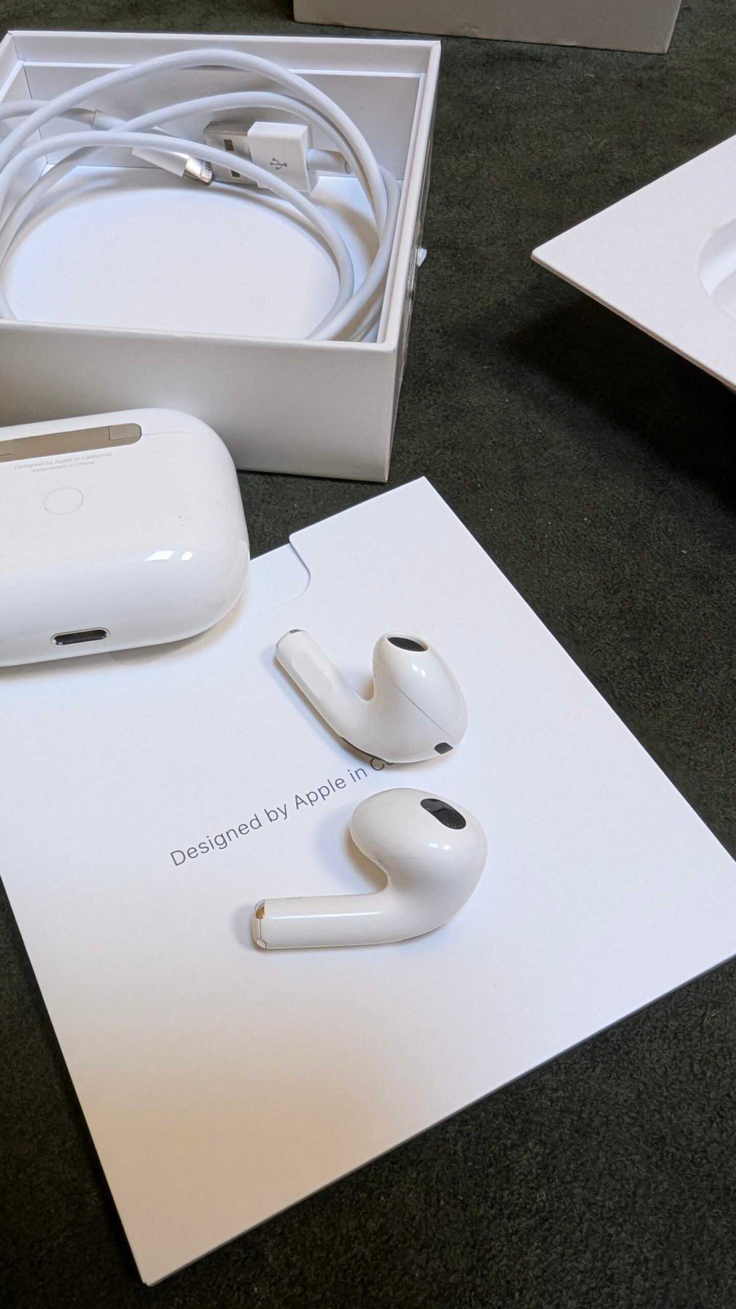 Apple AirPods (3.ª generación) con Estuche de Carga MagSafe (2021) - Imagen 5