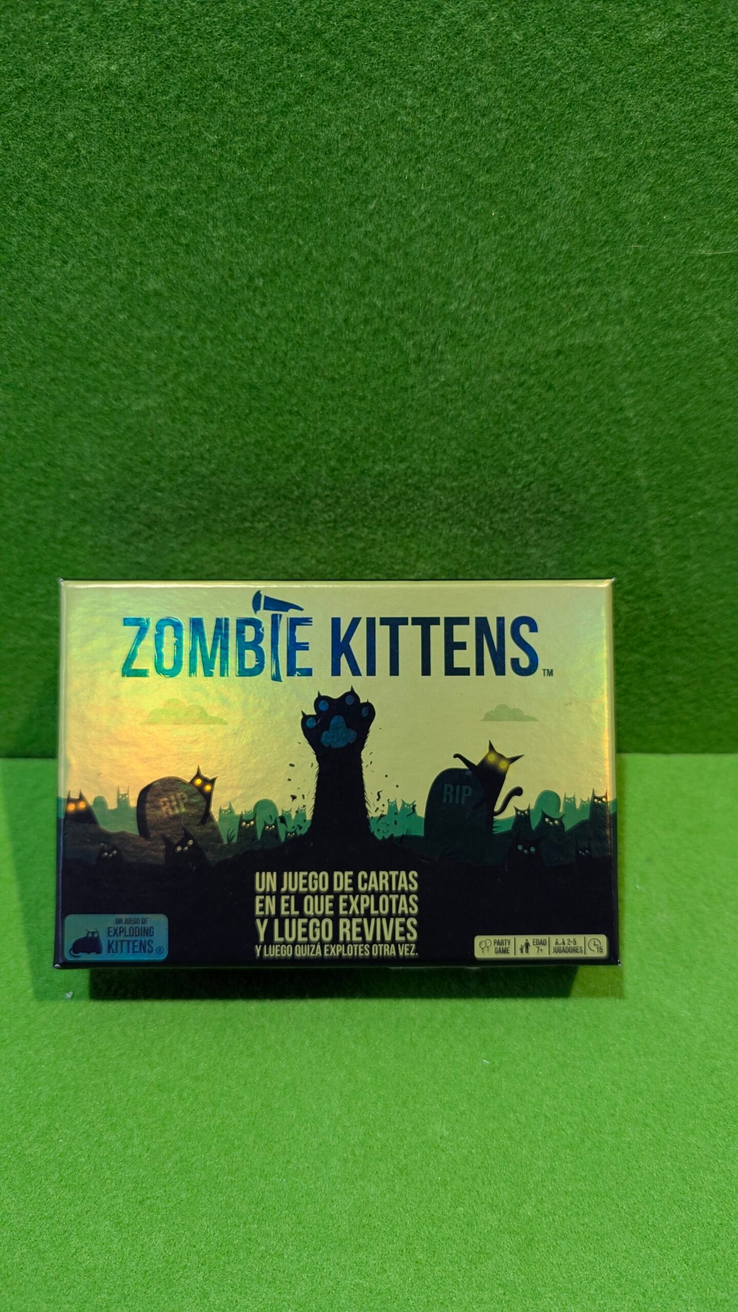 Exploding Kittens | Zombie Kittens | Juego de Cartas para los Amantes de los Gatos y Las Explosiones - Imagen 5
