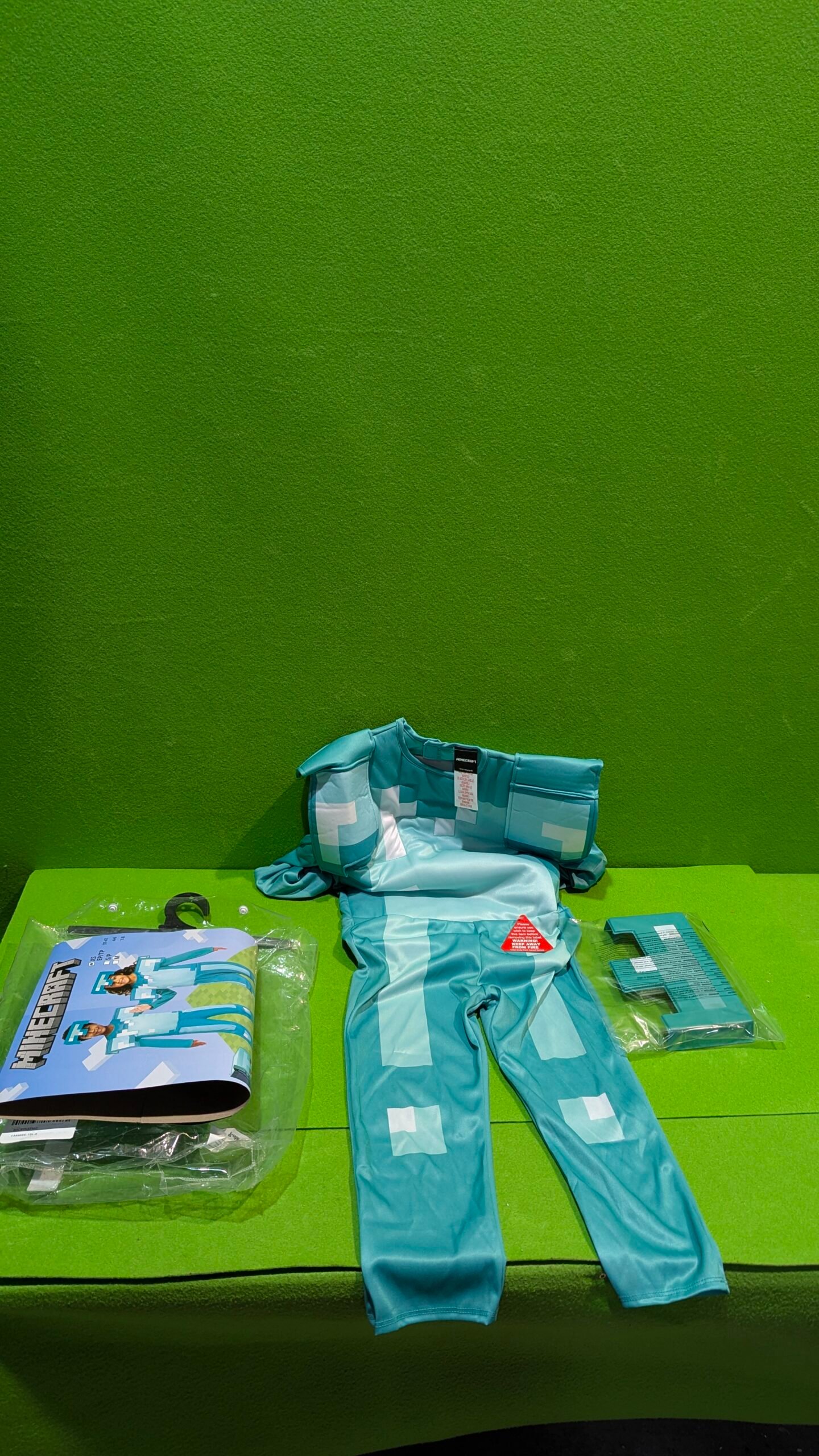 Disfraz Infantil de Armadura Diamante de Minecraft 3 a 4 años - Imagen 2