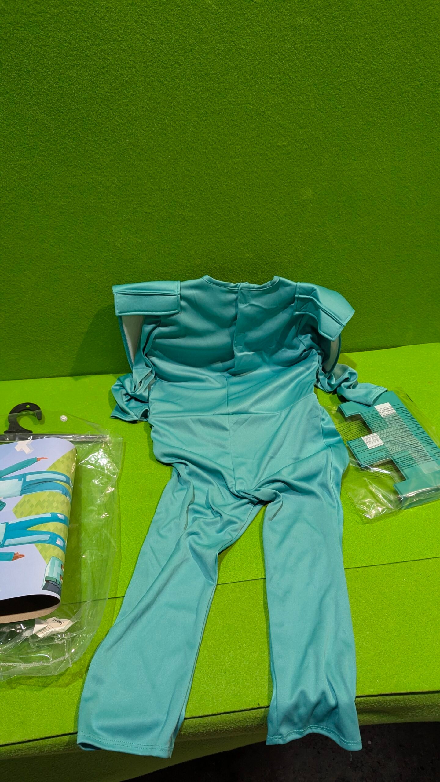 Disfraz Infantil de Armadura Diamante de Minecraft 3 a 4 años - Imagen 6