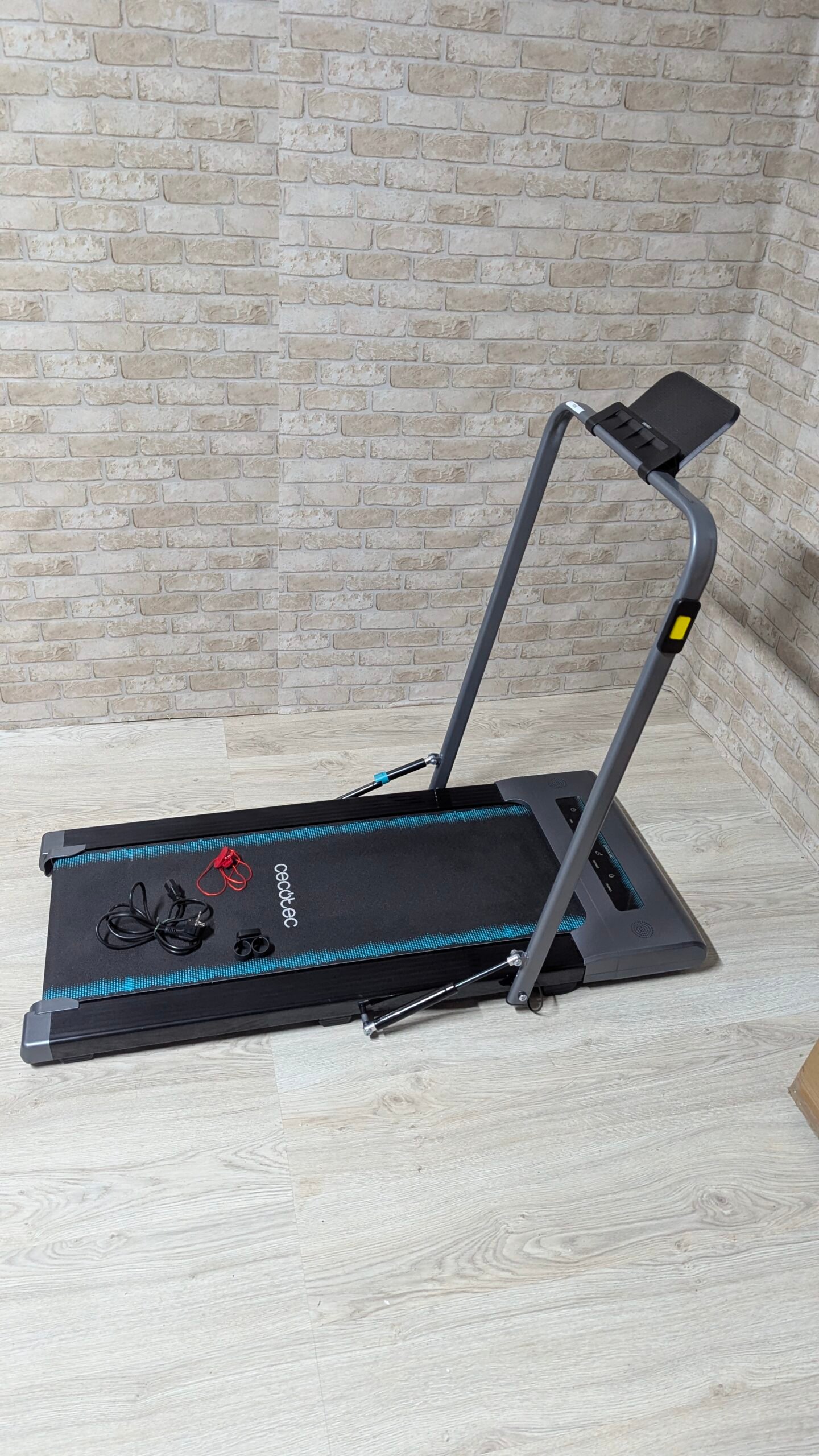 Cecotec Cinta de Andar Plegable - Peso máximo permitido de 120 Kg - Imagen 8