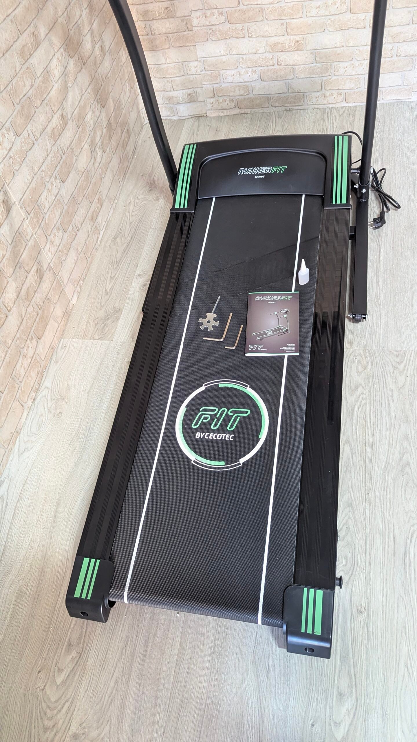 Cecotec Cinta de Correr Eléctrica Plegable RunnerFit Sprint Peso Máximo 120 Kg - Imagen 4