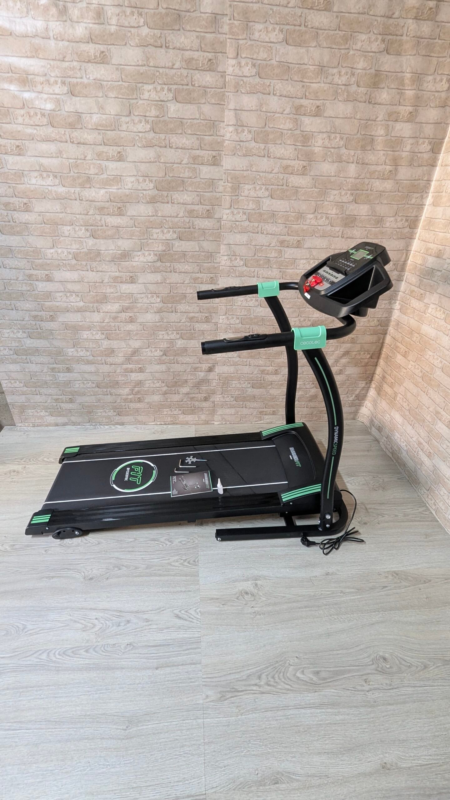Cecotec Cinta de Correr Eléctrica Plegable RunnerFit Sprint Peso Máximo 120 Kg - Imagen 8