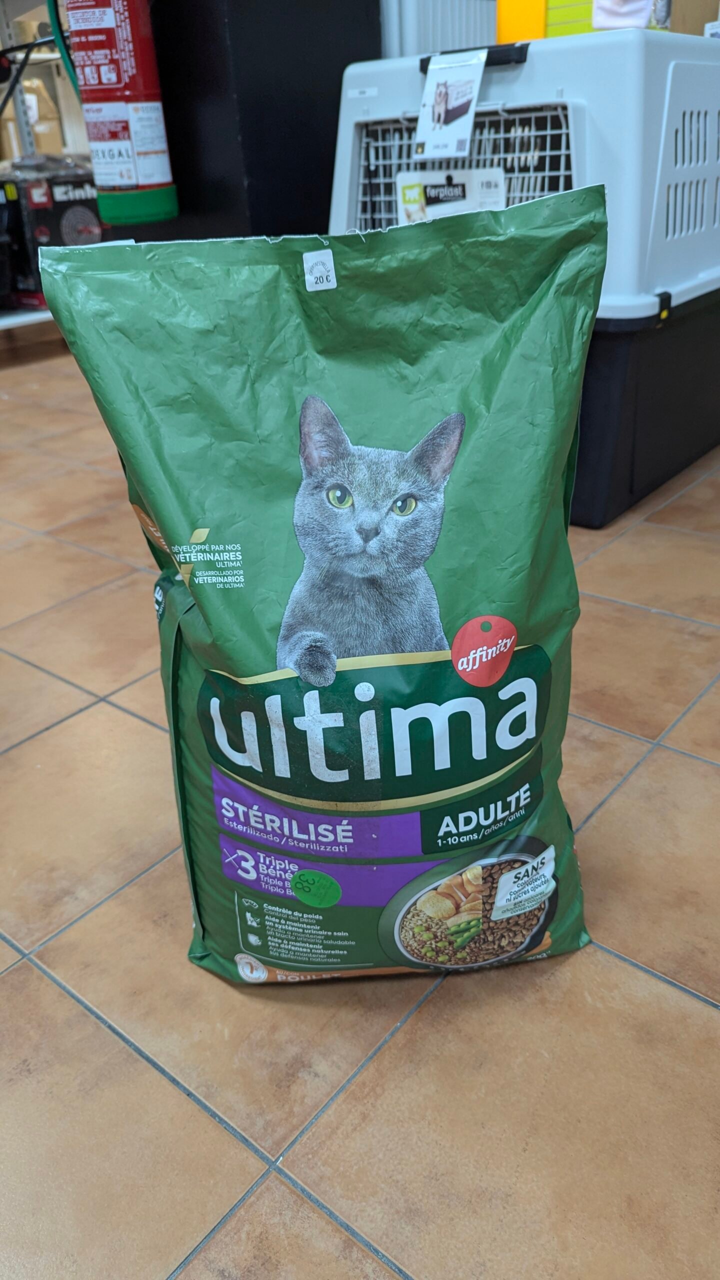 Ultima Esterilizado Adult Salmon 10 kg con TARA - Imagen 2