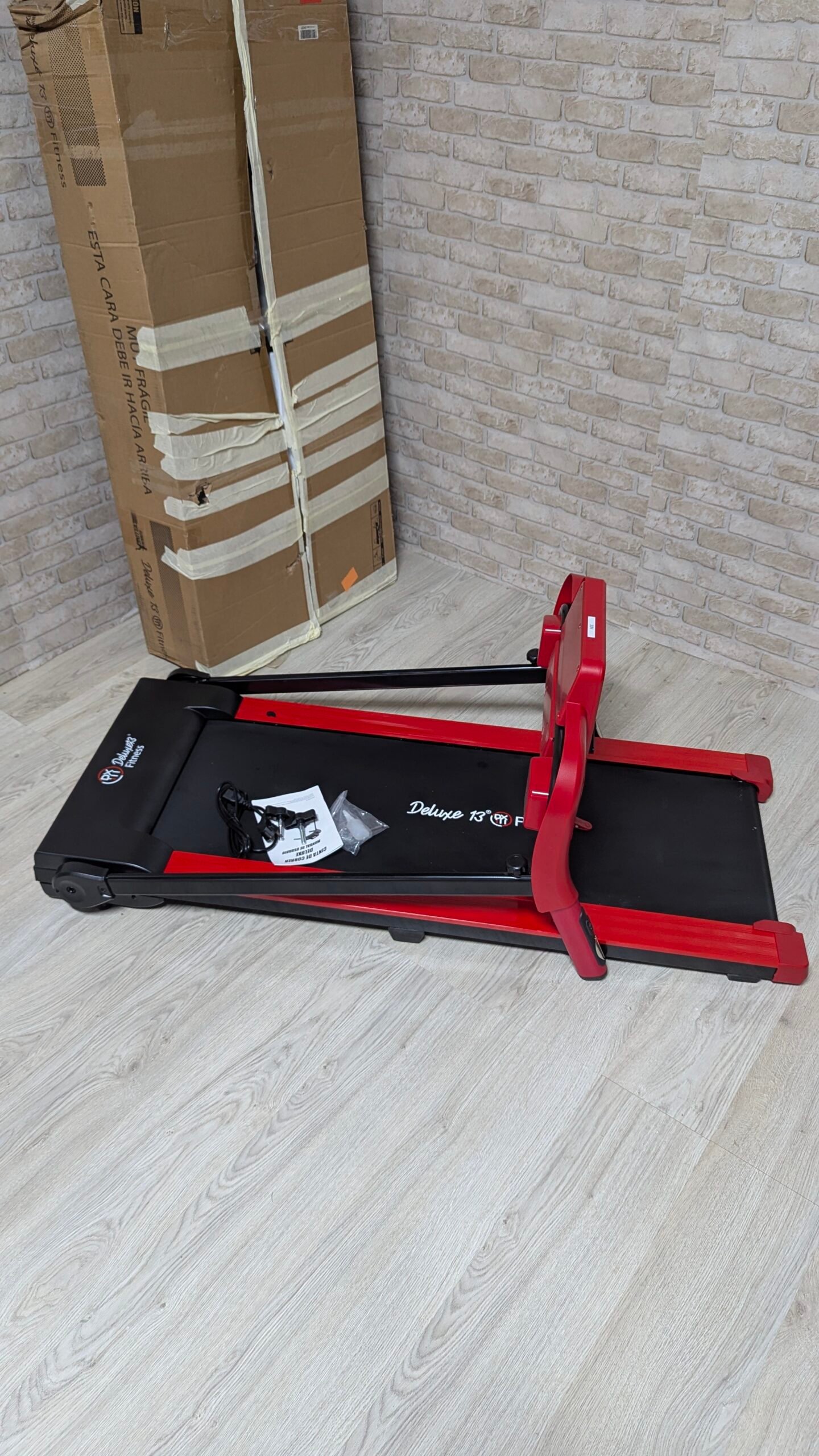 Cinta de Andar y Correr - Motor 1500W 2CV - soporta 150 kg - Imagen 12