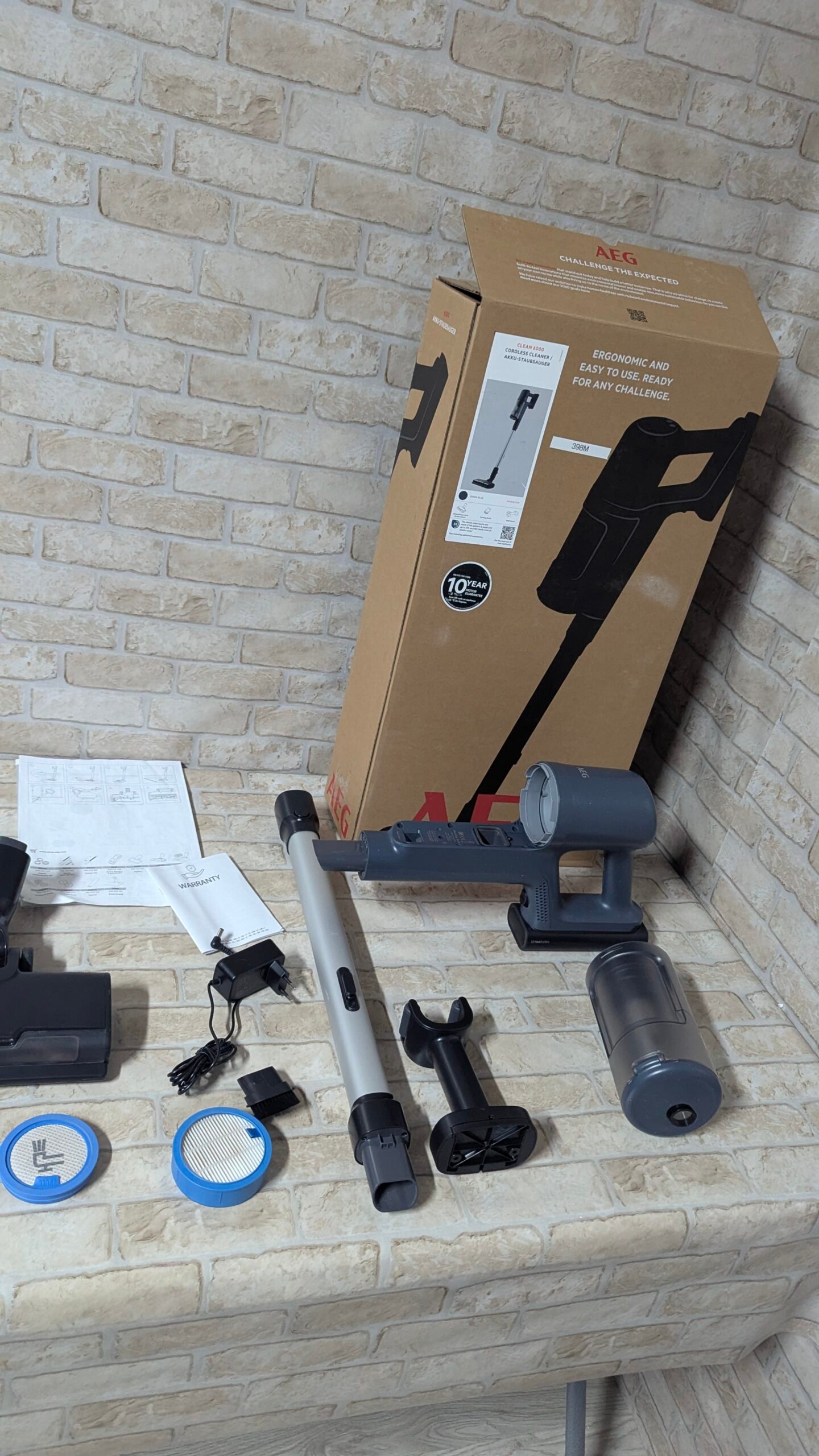 AEG Aspiradora Sin Cable AP61CB21DB, 21.6 V, Autonomía 40 min - Imagen 17