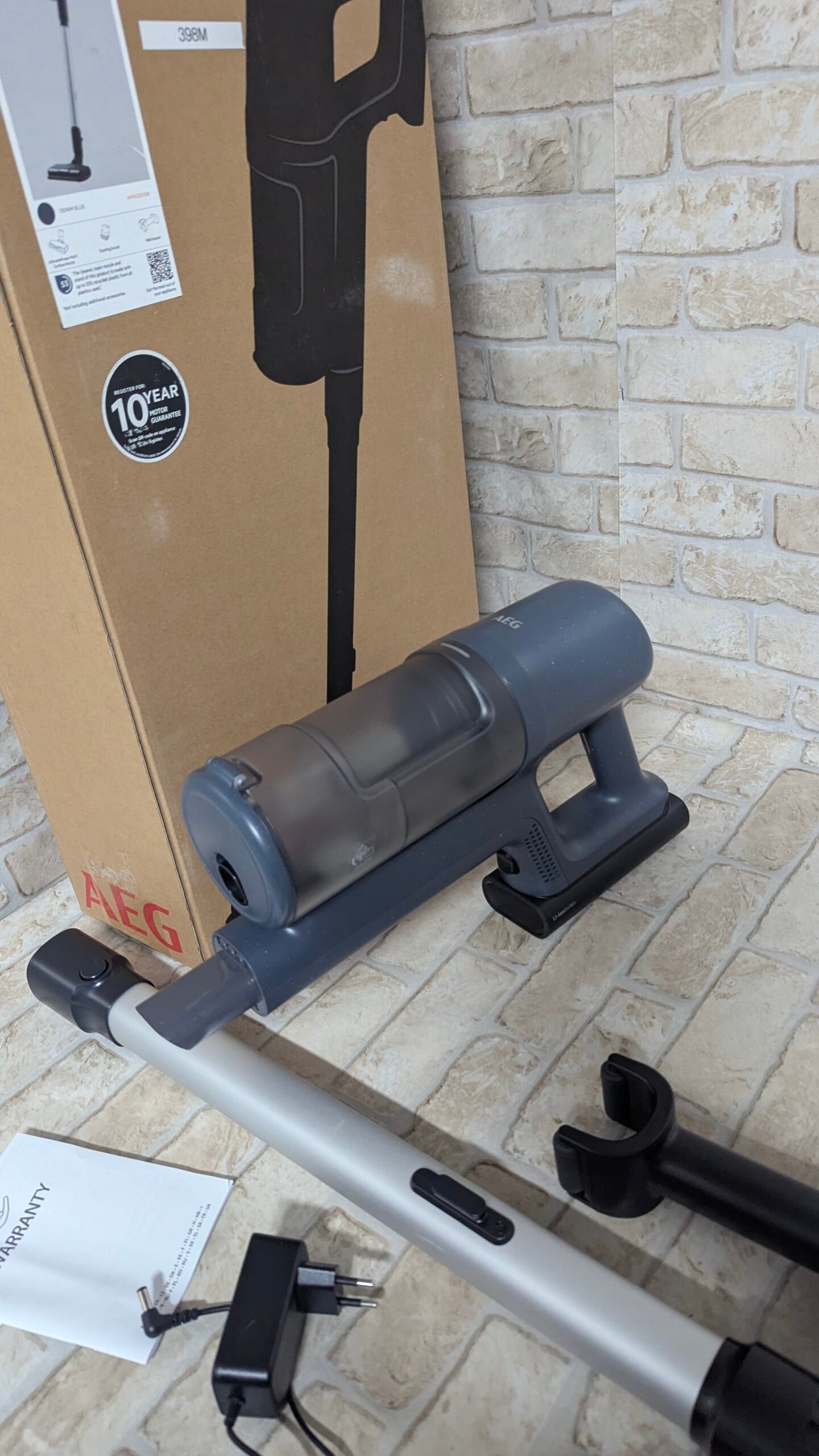 AEG Aspiradora Sin Cable AP61CB21DB, 21.6 V, Autonomía 40 min - Imagen 10