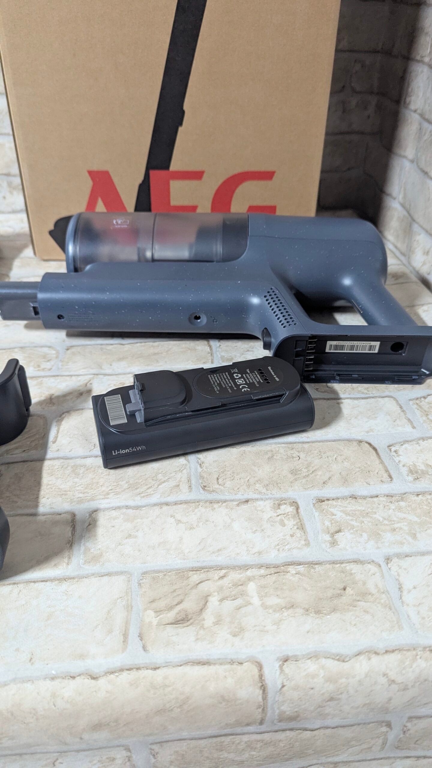 AEG Aspiradora Sin Cable AP61CB21DB, 21.6 V, Autonomía 40 min - Imagen 6