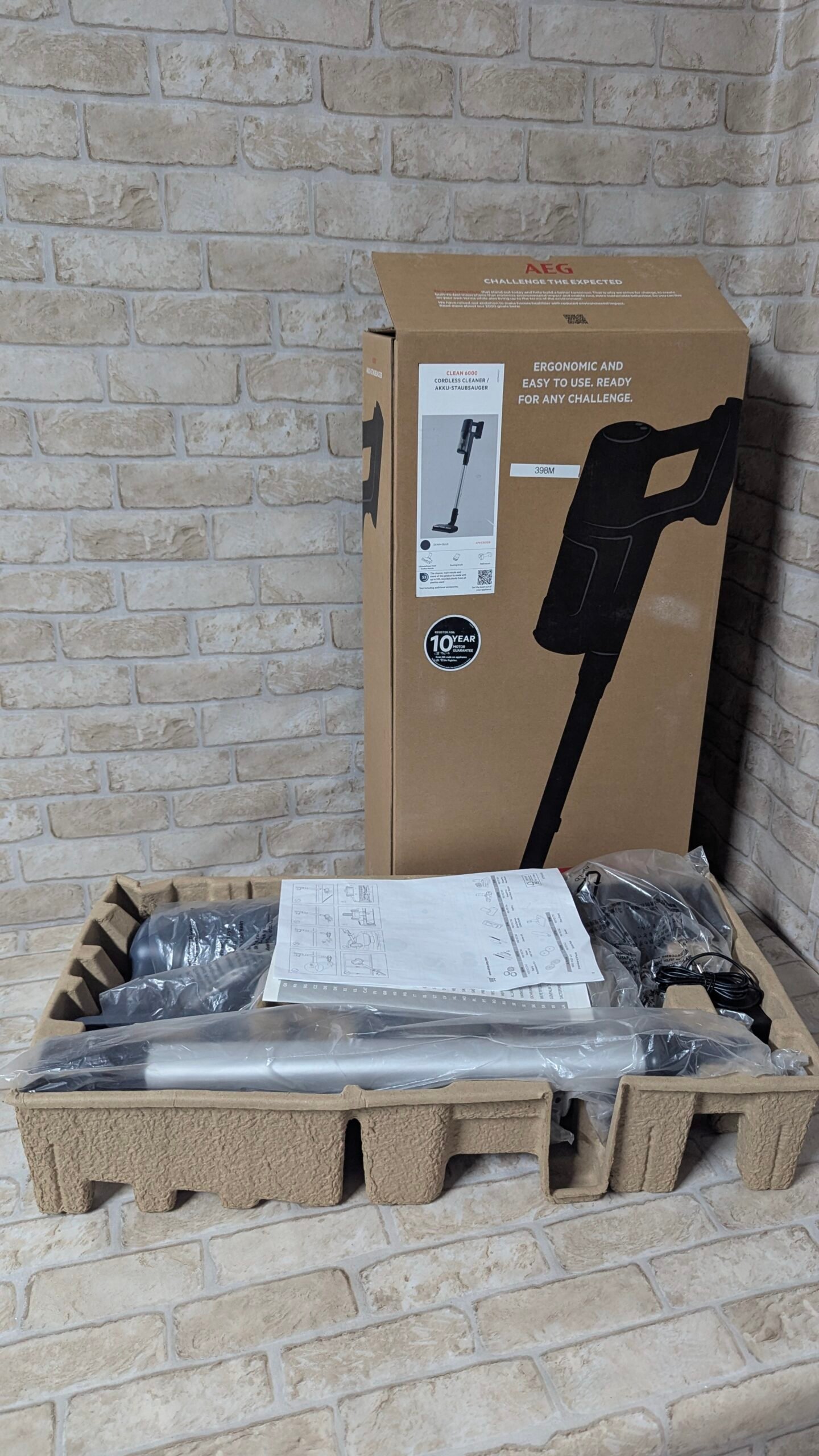 AEG Aspiradora Sin Cable AP61CB21DB, 21.6 V, Autonomía 40 min - Imagen 3